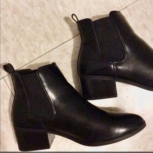 Black Chelsea Boots, Size 7.5